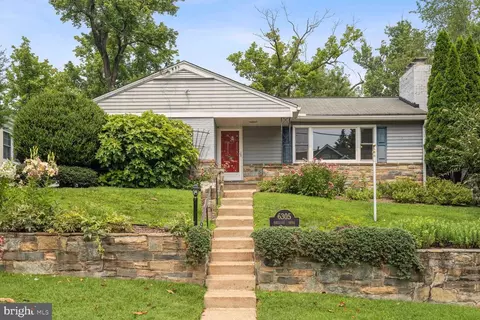 6305 Haviland Dr, Bethesda, MD 20817