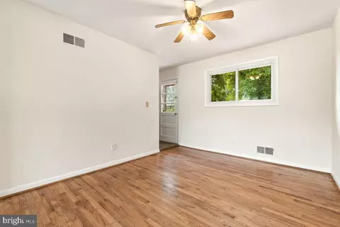 913 Jackson Rd, Silver Spring, MD 20904 photo 9