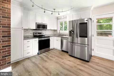 913 Jackson Rd, Silver Spring, MD 20904 photo 5