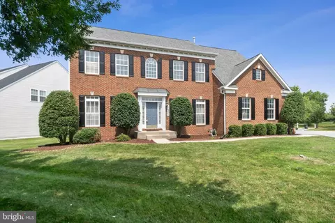 11301 Potomac Oaks Dr, Rockville, MD 20850