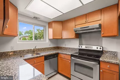 3410 Chiswick Ct #46-A, Silver Spring, MD 20906 photo 4