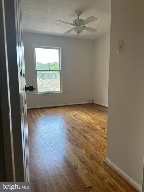 10904 Pebble Run Dr, Silver Spring, MD 20902 photo 20