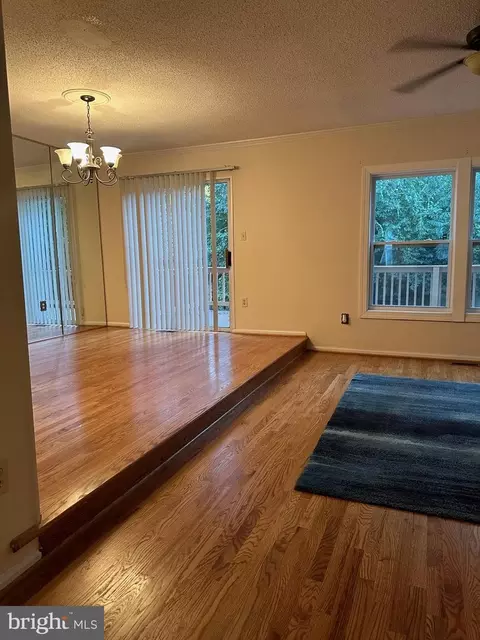 10904 Pebble Run Dr, Silver Spring, MD 20902 photo 33