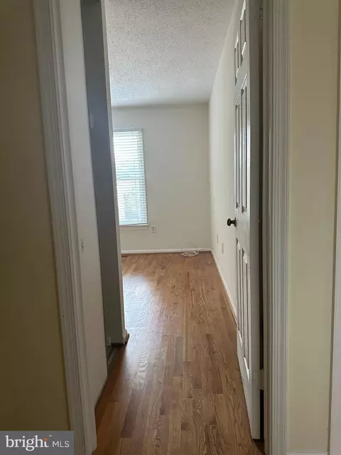 10904 Pebble Run Dr, Silver Spring, MD 20902 photo 19