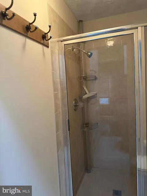 10904 Pebble Run Dr, Silver Spring, MD 20902 photo 34