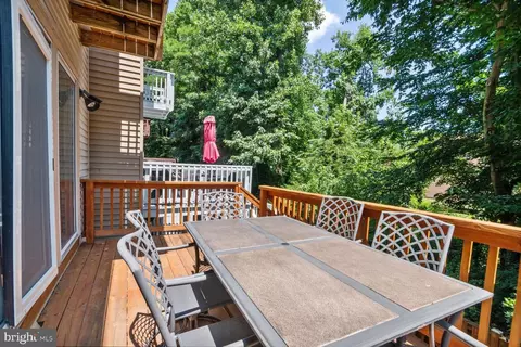 2601 Chivalry Ct, Silver Spring, MD 20902 photo 3