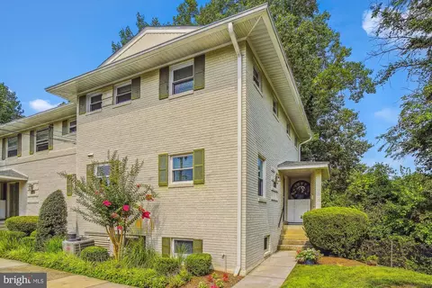 5309 Pooks Hill Rd, Bethesda, MD 20814