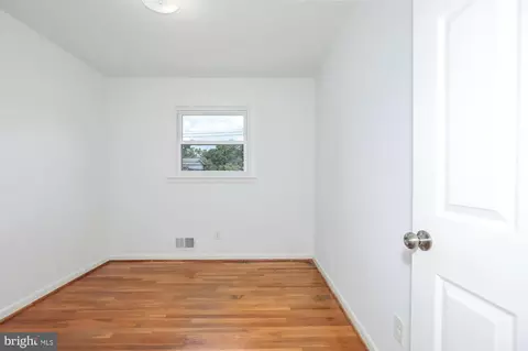 1110 Chiswell Ln, Silver Spring, MD 20901 photo 18