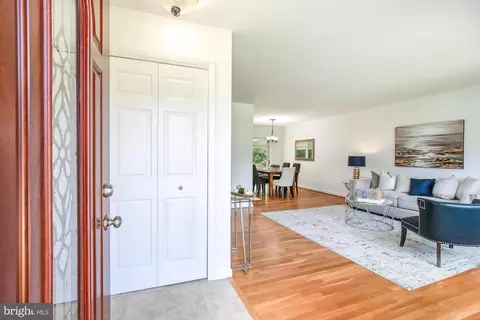 1110 Chiswell Ln, Silver Spring, MD 20901 photo 2