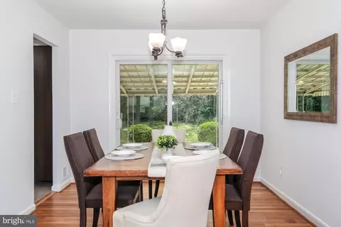 1110 Chiswell Ln, Silver Spring, MD 20901 photo 8