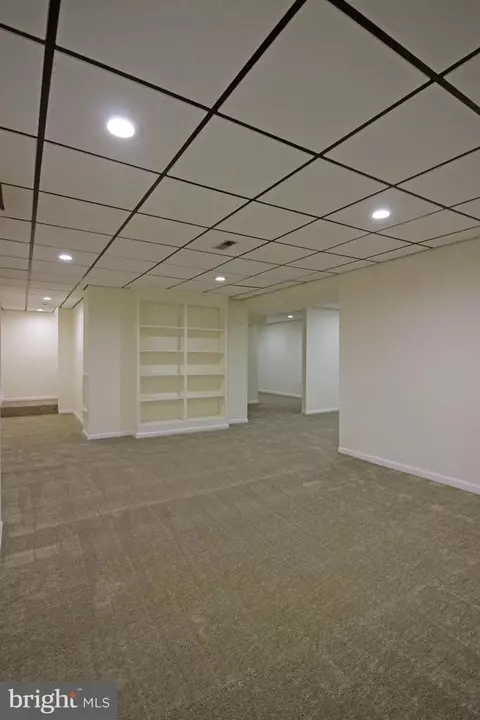 11448 Oak Leaf Dr, Silver Spring, MD 20901 photo 52