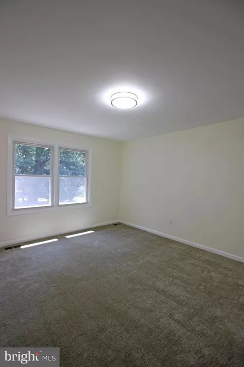 11448 Oak Leaf Dr, Silver Spring, MD 20901 photo 43