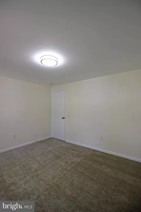 11448 Oak Leaf Dr, Silver Spring, MD 20901 photo 29