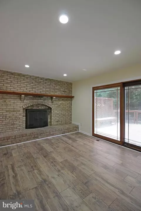 11448 Oak Leaf Dr, Silver Spring, MD 20901 photo 14