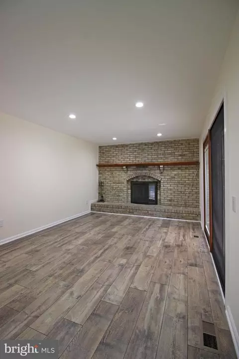 11448 Oak Leaf Dr, Silver Spring, MD 20901 photo 12