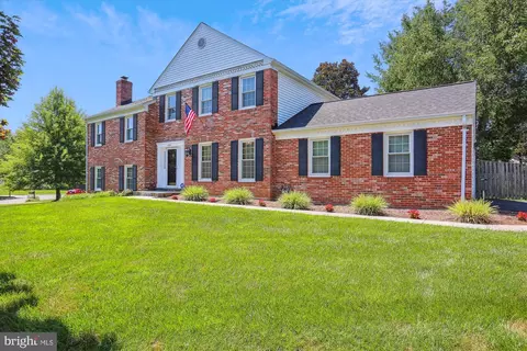 4501 Thornhurst Dr, Olney, MD 20832