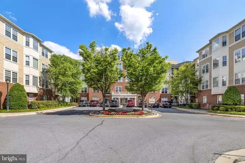 701 Fallsgrove Dr #410, Rockville, MD 20850