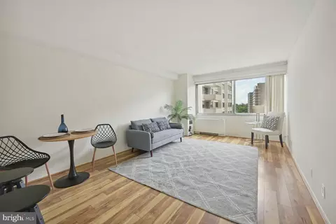 4515 Willard Ave #1918S, Chevy Chase, MD 20815