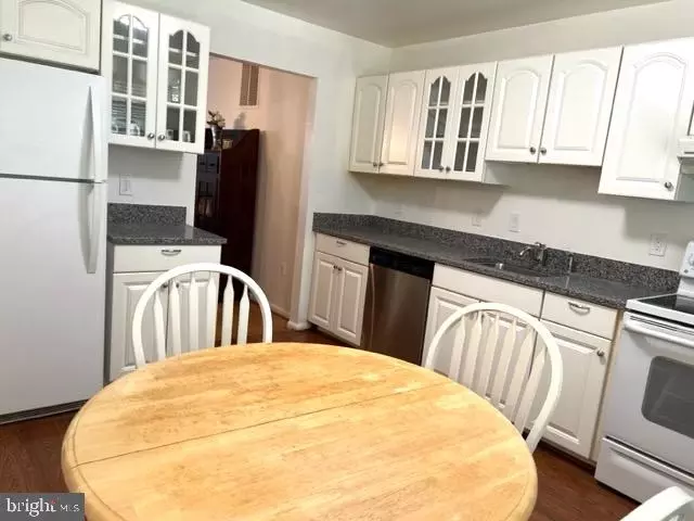  10510 Pennydog Ln, Silver Spring, MD 20902 photo 3