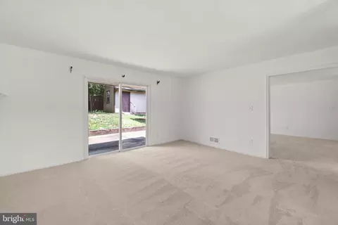 12903 Broadmore Rd, Silver Spring, MD 20904 photo 9