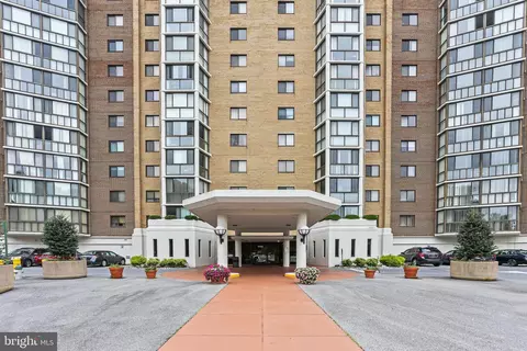 15100 Interlachen Dr #4-808, Silver Spring, MD 20906