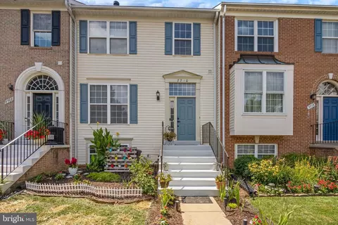 7710 Heritage Farm Dr, Montgomery Village, MD 20886