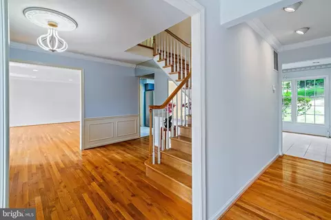 11233 Fall River Ct, Potomac, MD 20854 photo 7