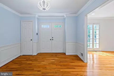 11233 Fall River Ct, Potomac, MD 20854 photo 6