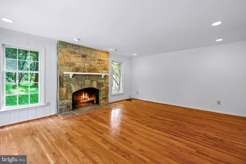 11233 Fall River Ct, Potomac, MD 20854 photo 34