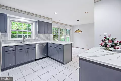 11233 Fall River Ct, Potomac, MD 20854 photo 21