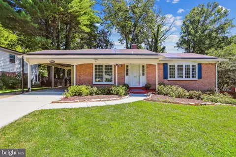 14411 Pecan Dr, Rockville, MD 20853