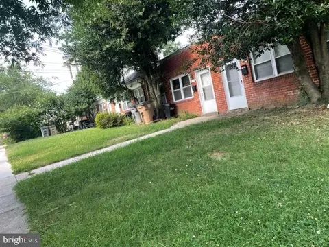 215 N Adams, Rockville, MD 20850