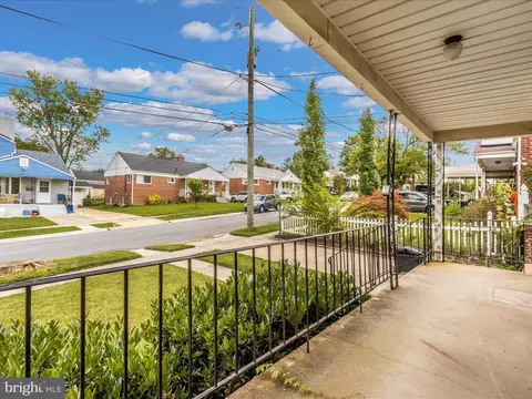 1615 Parham Rd, Silver Spring, MD 20903 photo 3