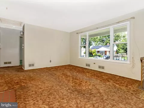 1615 Parham Rd, Silver Spring, MD 20903 photo 8