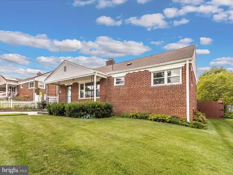 1615 Parham Rd, Silver Spring, MD 20903 photo 2