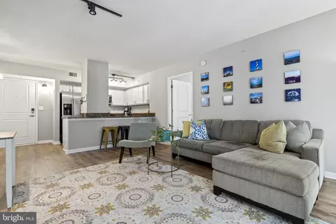 7923 Eastern Ave #304, Silver Spring, MD 20910 photo 15