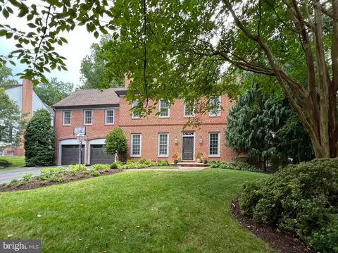 7109 Heathwood Ct, Bethesda, MD 20817