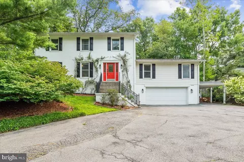 16605 Redland Rd, Derwood, MD 20855