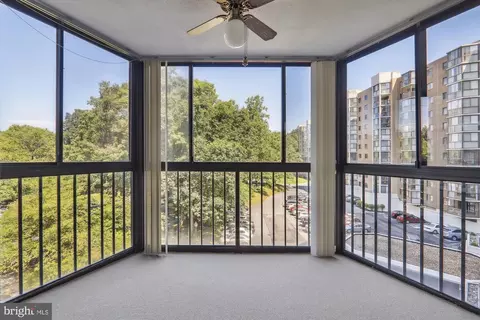 15107 Interlachen Dr #419, Silver Spring, MD 20906 photo 17