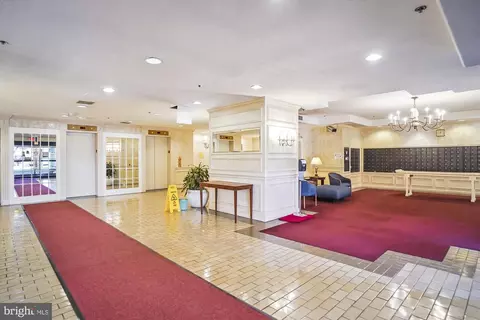 15107 Interlachen Dr #419, Silver Spring, MD 20906 photo 4