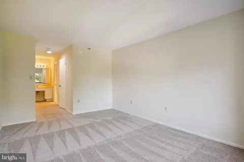 15107 Interlachen Dr #419, Silver Spring, MD 20906 photo 22