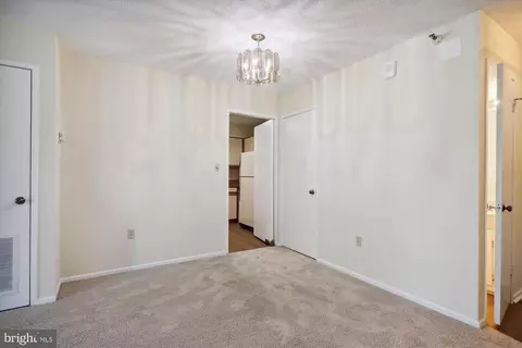 15107 Interlachen Dr #419, Silver Spring, MD 20906 photo 9