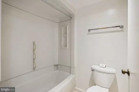 15107 Interlachen Dr #419, Silver Spring, MD 20906 photo 24