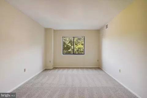 15107 Interlachen Dr #419, Silver Spring, MD 20906 photo 21