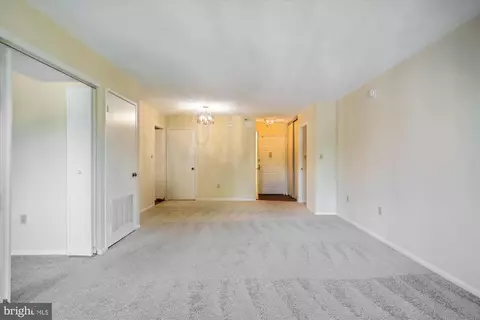 15107 Interlachen Dr #419, Silver Spring, MD 20906 photo 8