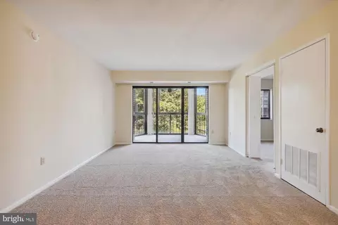 15107 Interlachen Dr #419, Silver Spring, MD 20906 photo 15