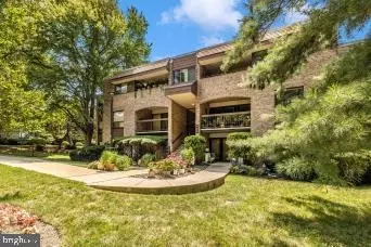 405 Christopher Ave #35, Gaithersburg, MD 20879