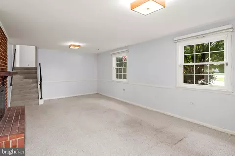 2933 Chapel View Dr, Silver Spring, MD 20904 photo 25