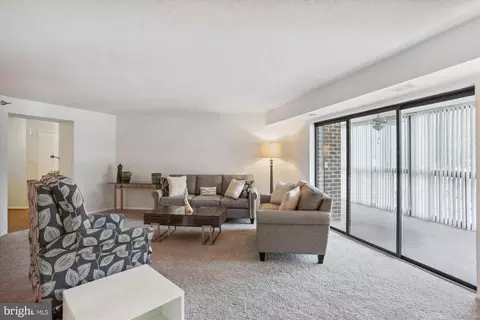 15115 Interlachen Dr #3-103, Silver Spring, MD 20906 photo 6