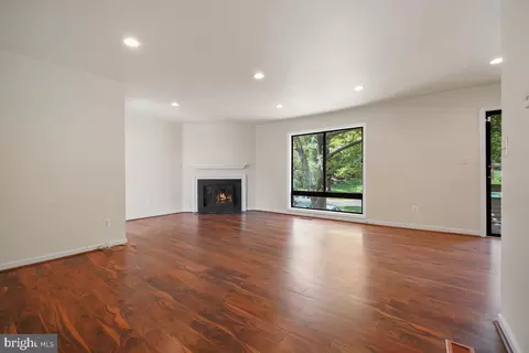 18759 Pier Point Pl, Montgomery Village, MD 20886